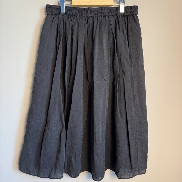 H&M Black Midi Skirt - Picture 2 of 11